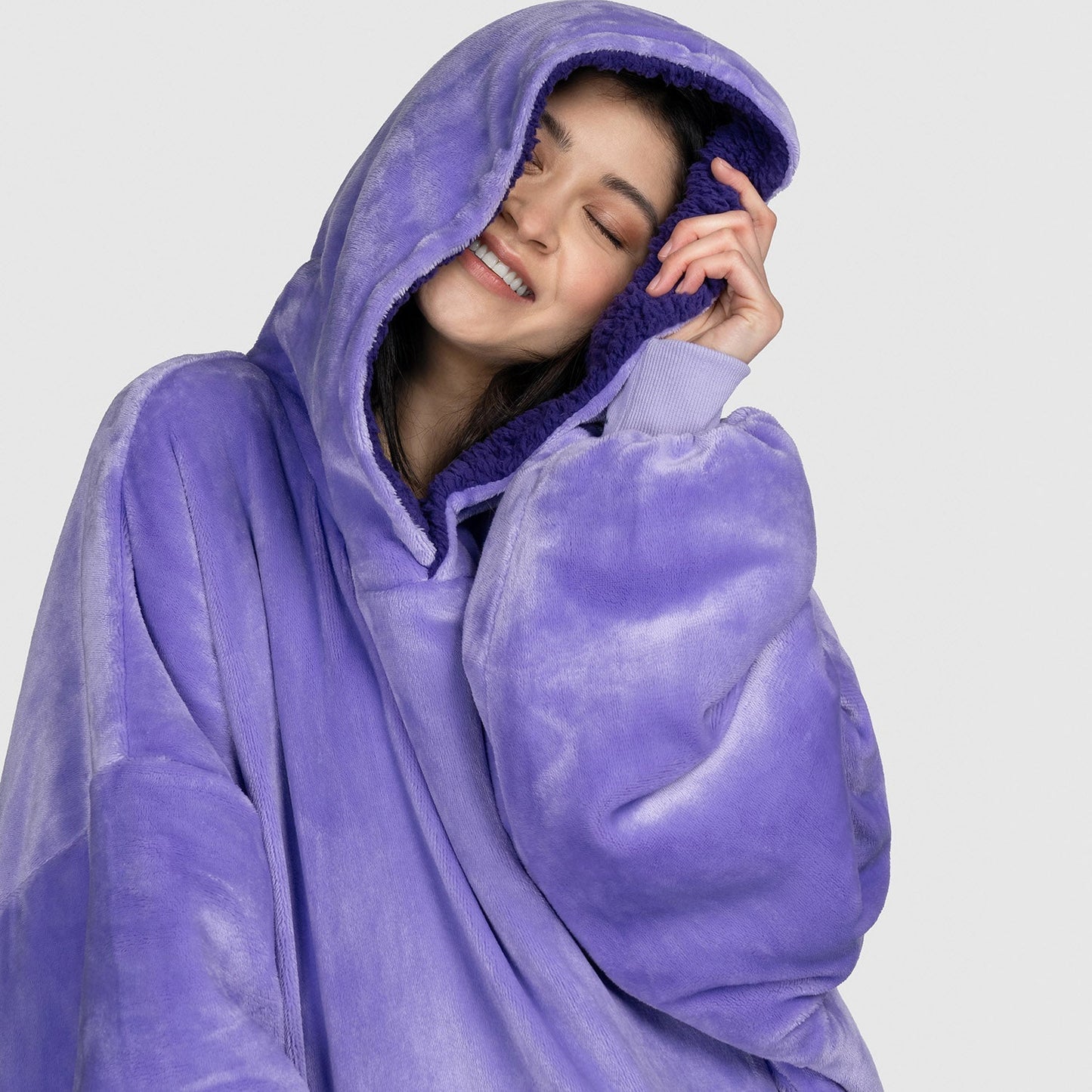 Wearable Blanket JulesRoche Oversized Hoodie with Fleece Interior