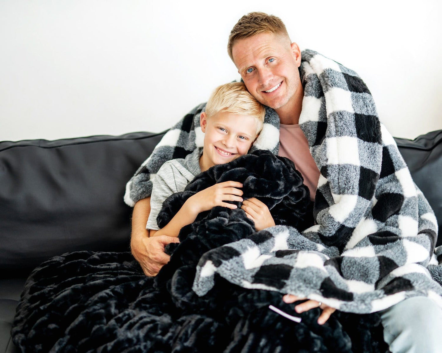 Luxury JulesRoche Minky Blanket Black Plush Design Hugs