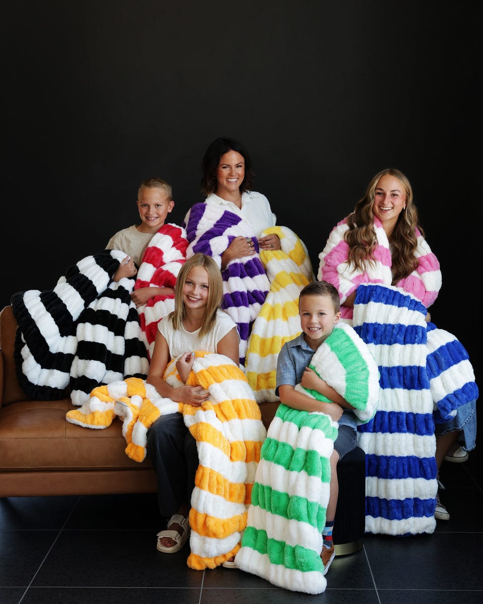 Cozy Blanket JulesRoche Stylish Stripes Hugs Black Licorice