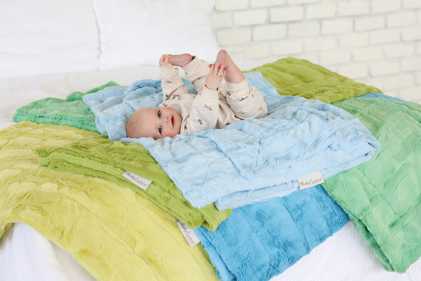 Luxurious Throw JulesRoche Soft Pastel Green Blanket