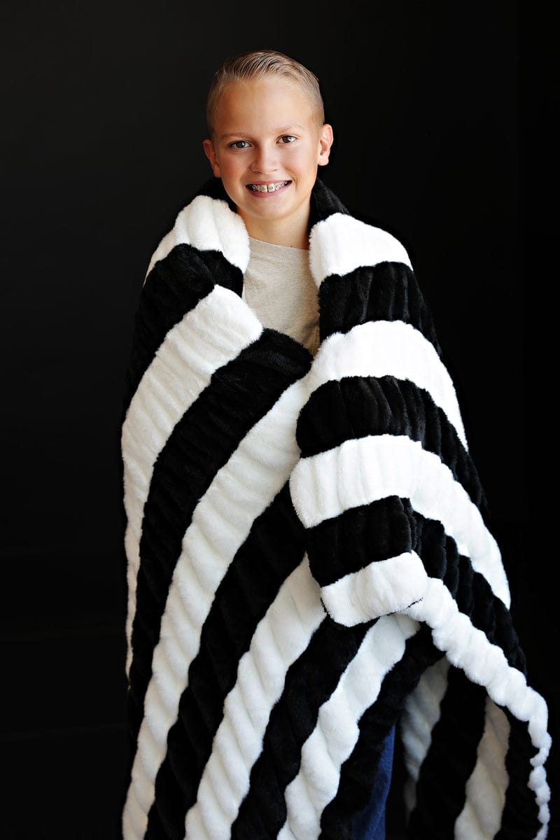 Cozy Blanket JulesRoche Stylish Stripes Hugs Black Licorice