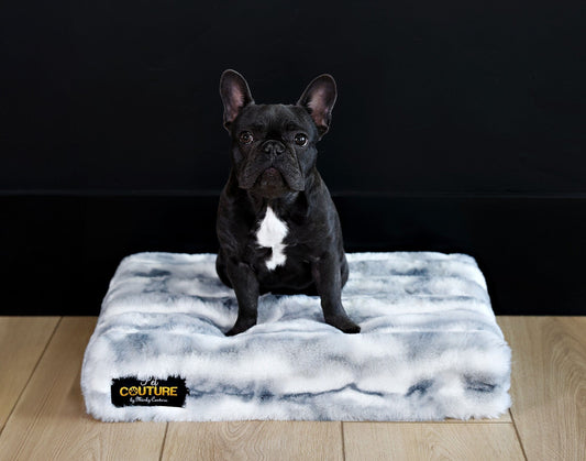 Luxurious Pet Bed JulesRoche Memory Foam Minky Cover