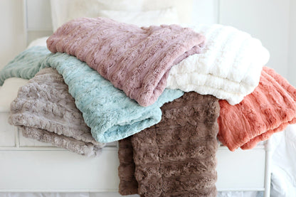 Luxury Blanket JulesRoche Silky Mauve Ultra Sorbet