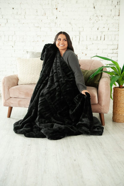 Soft Blanket JulesRoche Black Onyx Ultra-Warm Luxury