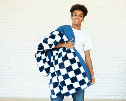 Outdoor Blanket JulesRoche Water Resistant Quilted Blue Checkered