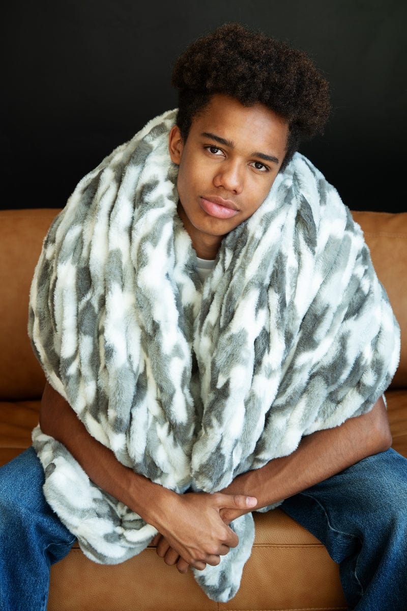 Soft Blanket JulesRoche Hugs Camo Gray Travel & Home