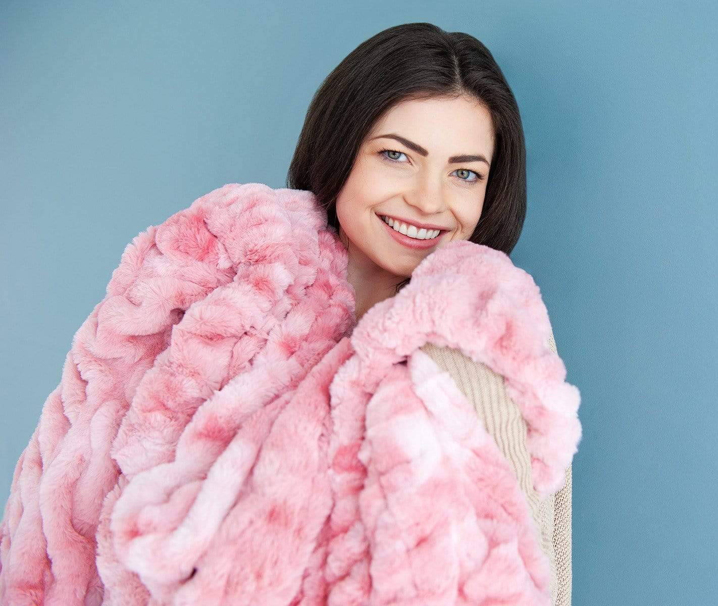 Fluffy Blanket JulesRoche Hugs Cotton Candy Pink Tie Dye