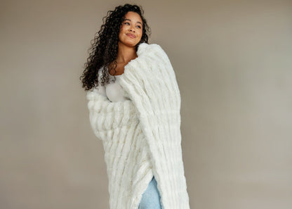 Cozy Blanket JulesRoche Luxurious Soft Warmth Snowcapped Coconut Design