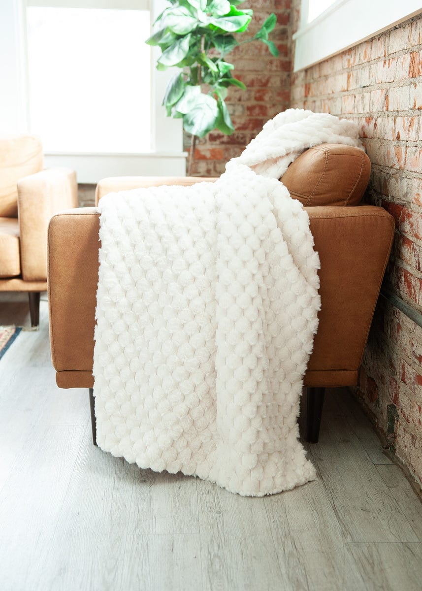 Mid-Weight JulesRoche Minky Blanket Cream Plush Comfort