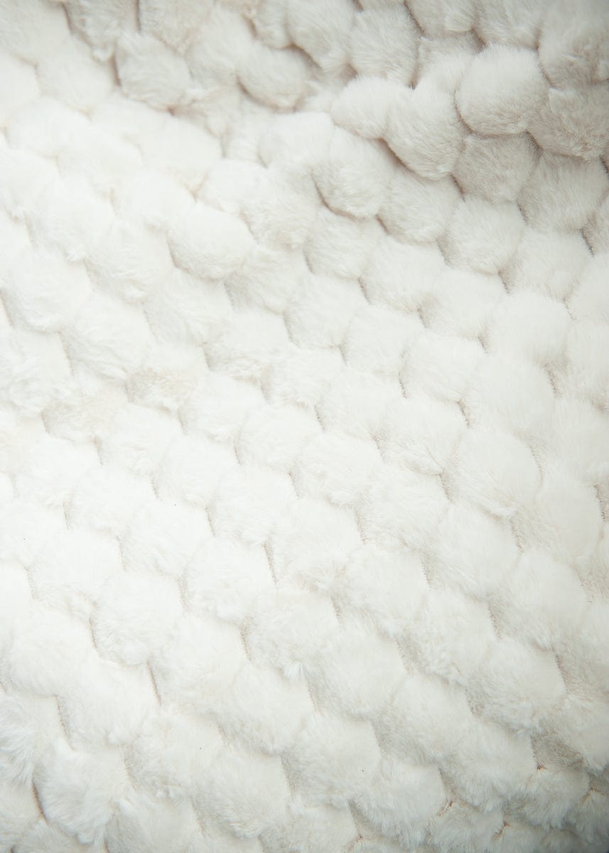 Mid-Weight JulesRoche Minky Blanket Cream Plush Comfort