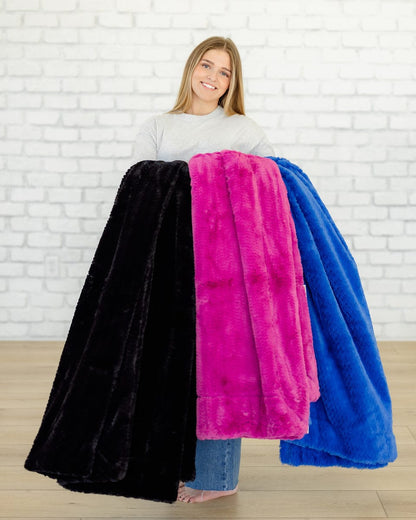 Luxury Blanket JulesRoche Feathers Black Cozy Material