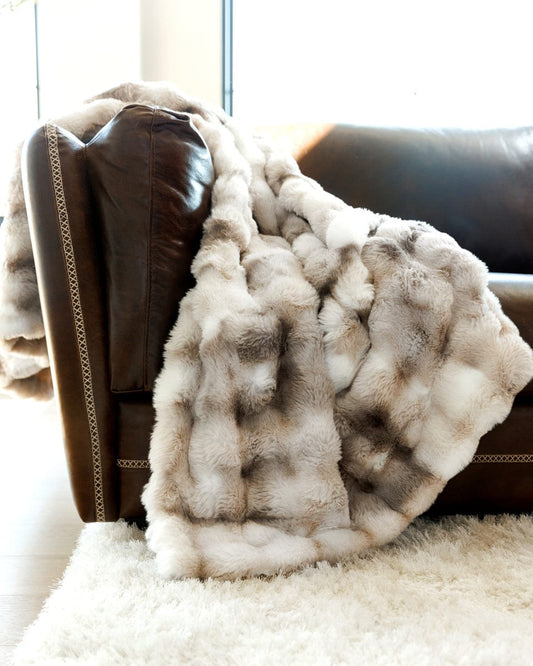 Luxury Blanket JulesRoche Plush Cloud-Like Softness Tan Cream