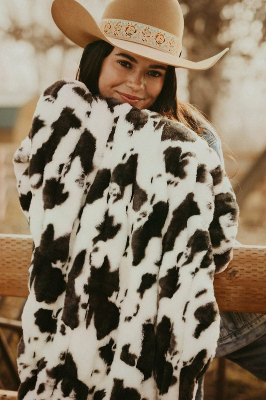 Soft Blanket JulesRoche Plush Stretchy Cow Print Design