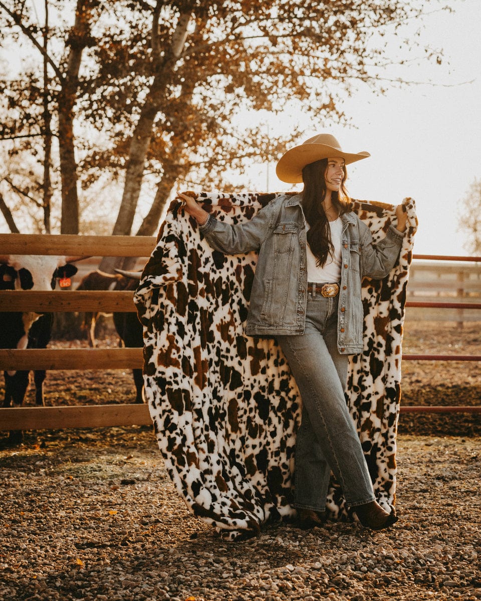 Soft Blanket JulesRoche Plush Cow Print Design