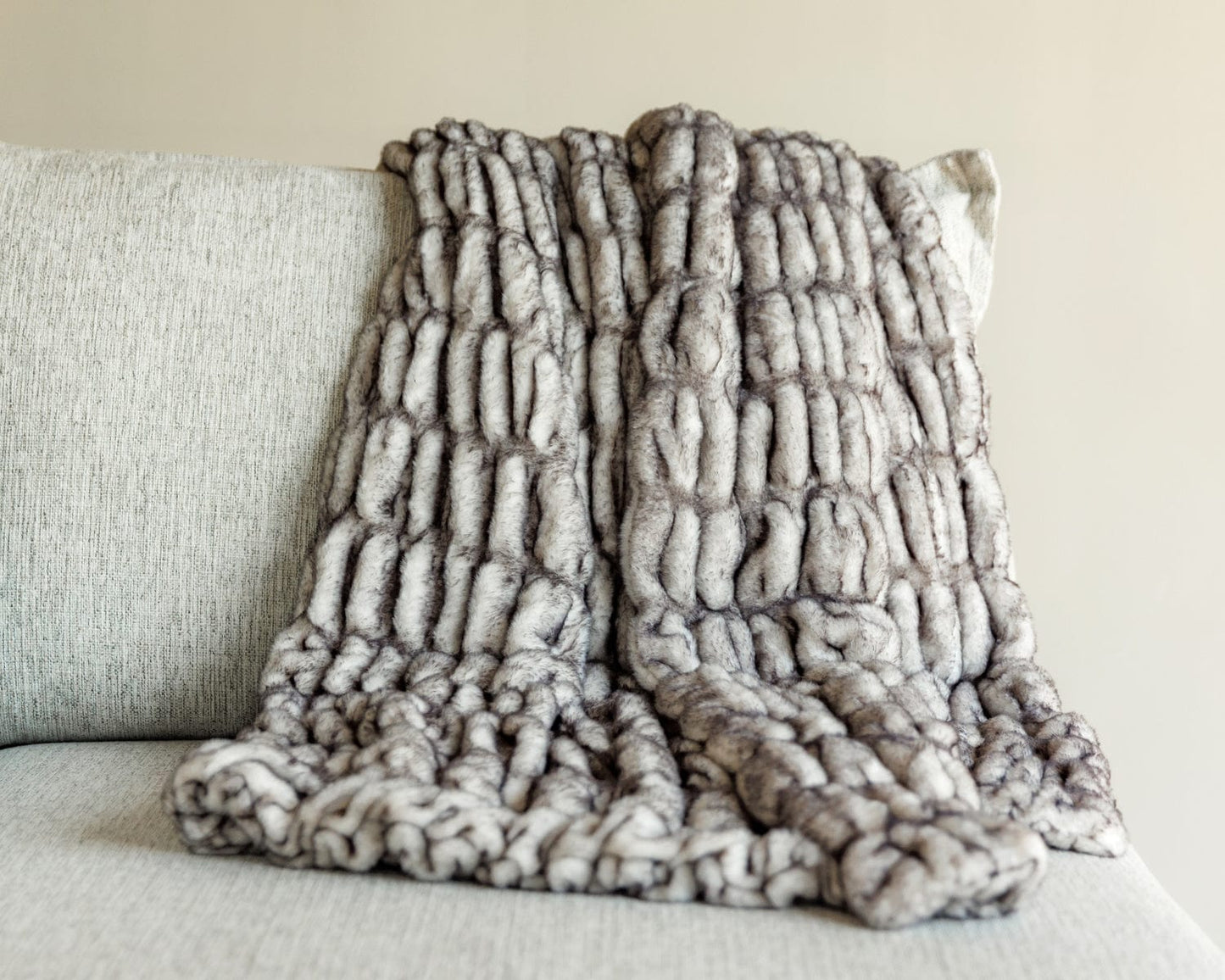 Faux Fur Blanket JulesRoche Frosted Elegance Soft Polyester